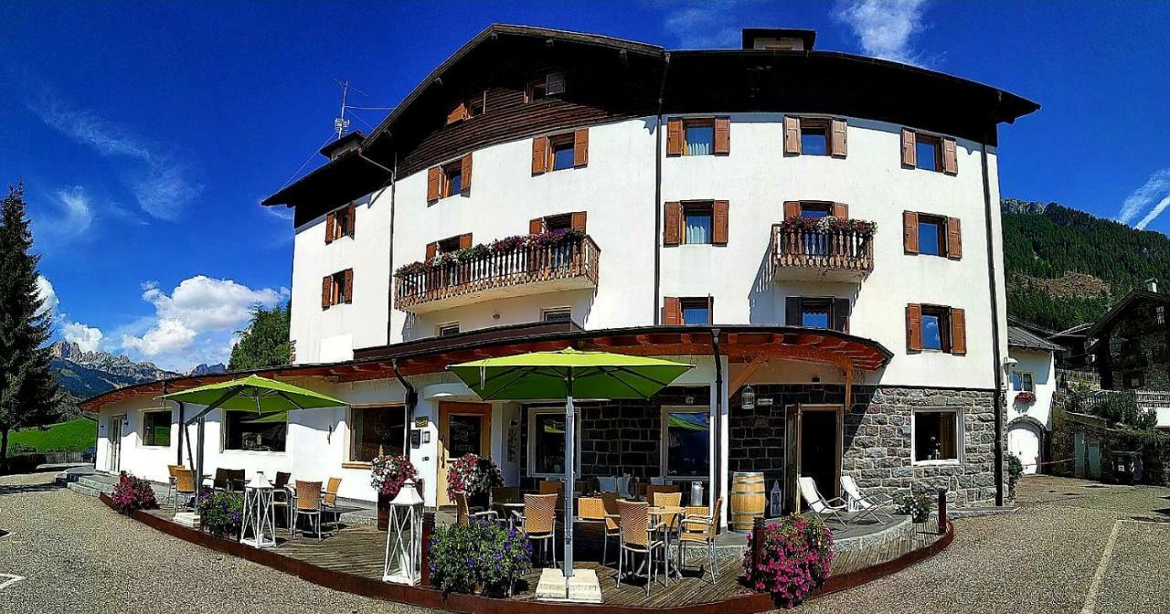 Ciasa Alpina Relax Hotel Moena Exterior photo