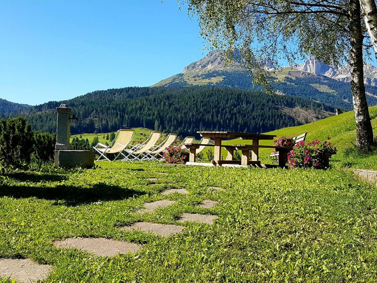 Ciasa Alpina Relax Hotel Moena Exterior photo